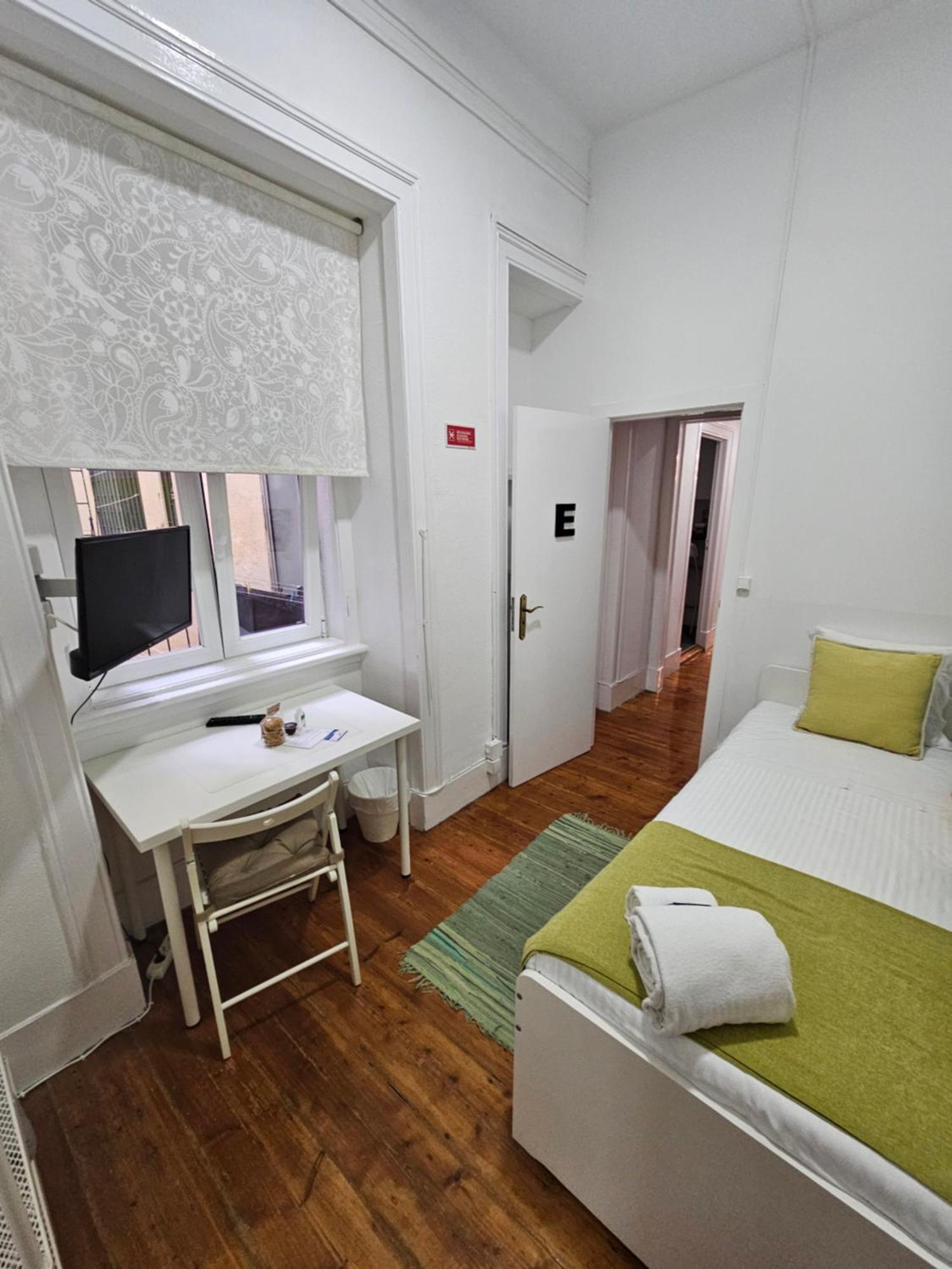 Almirante Guesthouse Lisboa Rom bilde